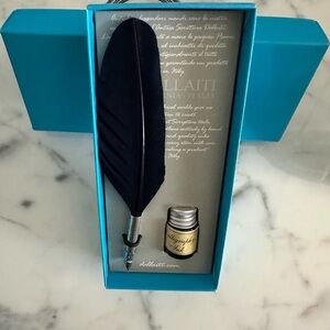 Elegant Black Feather Quill Calligraphy Set